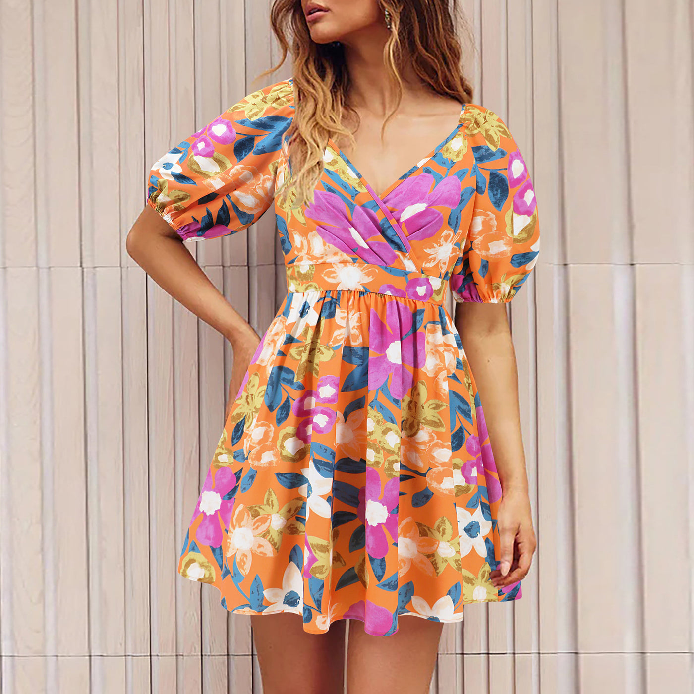 Floral Print V-Neck Mini Dress – Women’s Lantern Sleeve Summer Beach Vacation Dress