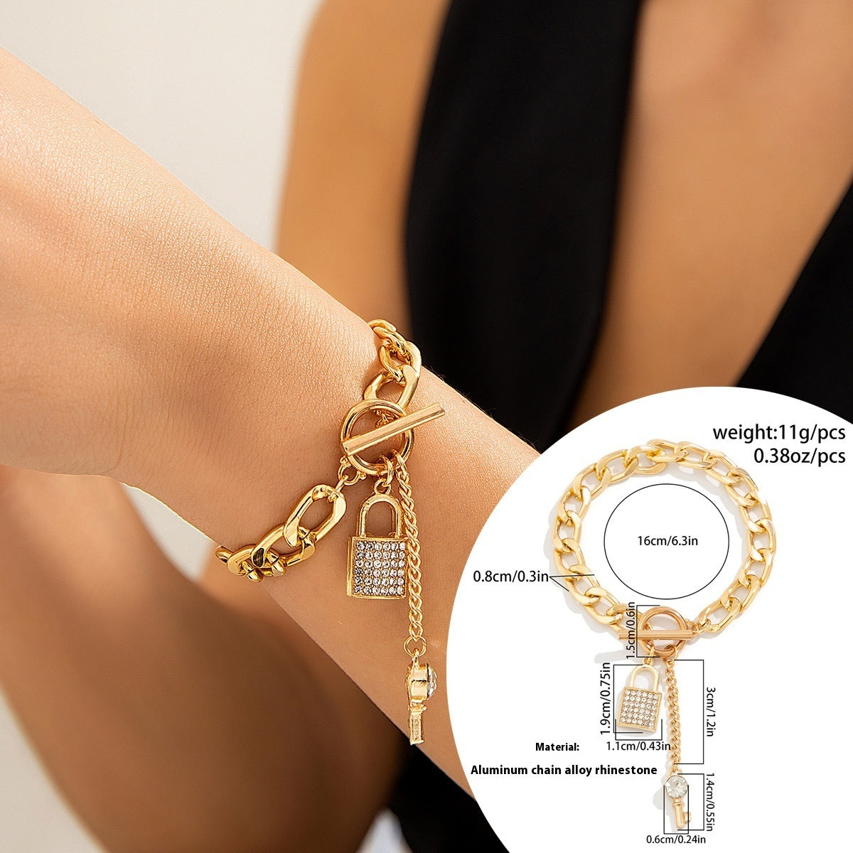 Women’s Chunky Chain Necklace with Shiny Lock & Key Pendant – Trendy Statement Jewelry for Fashion-Forward Looks
